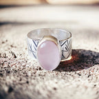 Anillo Rayas con Cuarzo Rosa