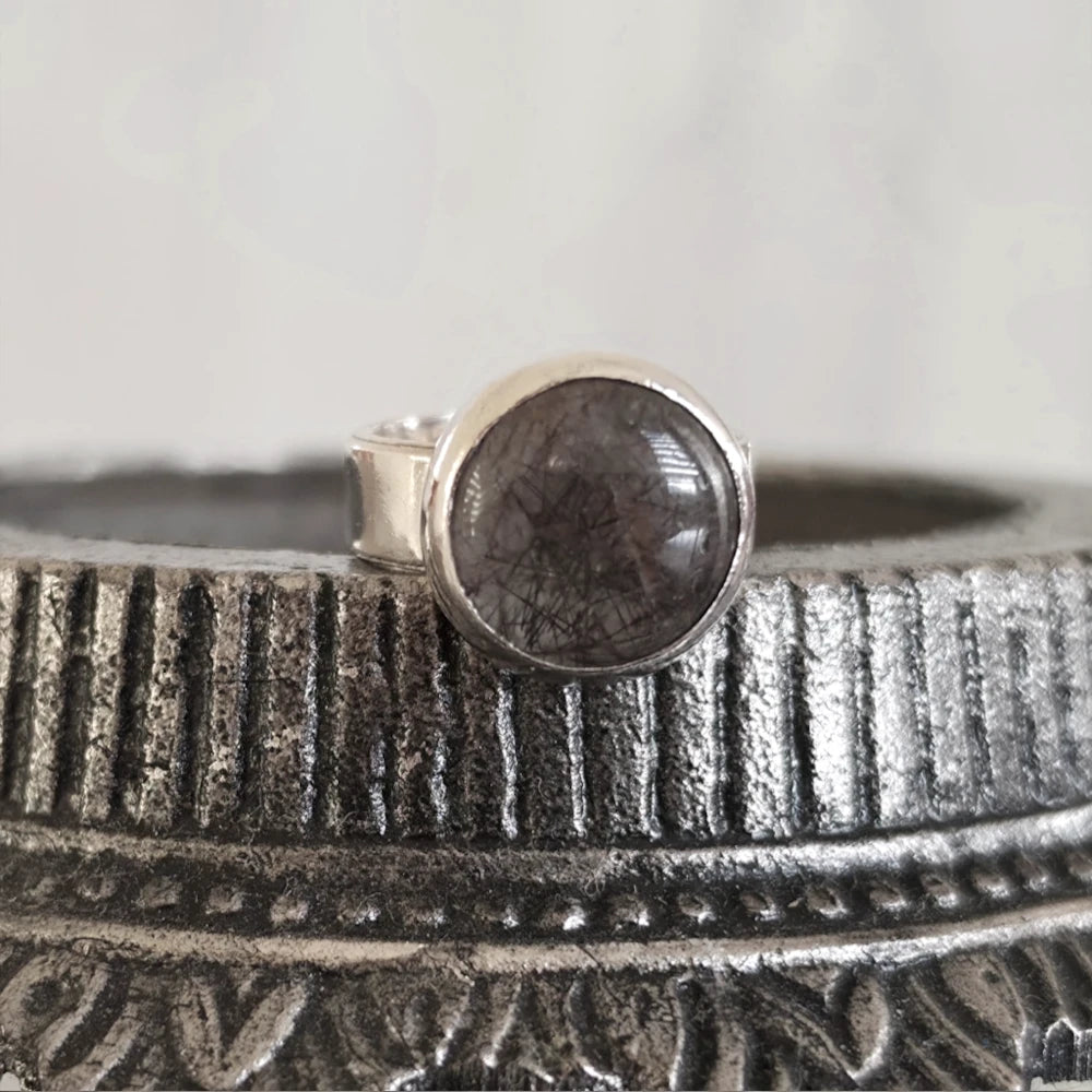 Anillo con Cuarzo Turmalinado