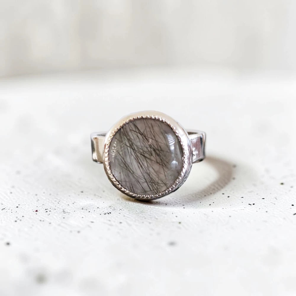 Anillo con Cuarzo Turmalinado