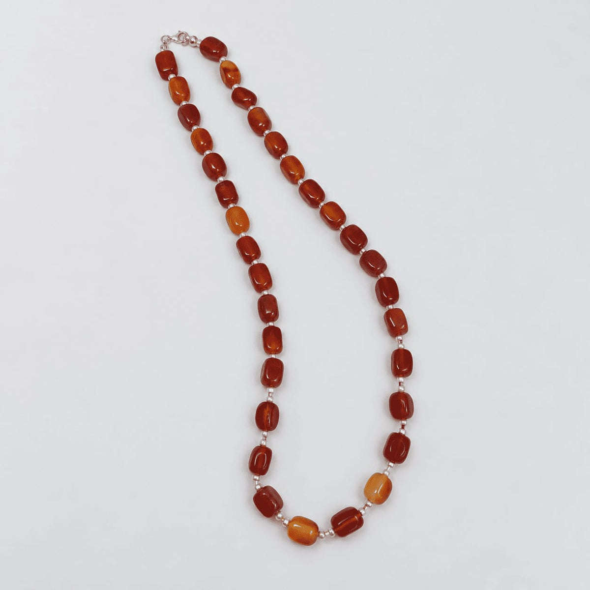 Collar de Cornalinas Naturales con Perlas y Mostacillas de Plata