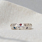 Anillo Eternal Leaf –12 piedras
