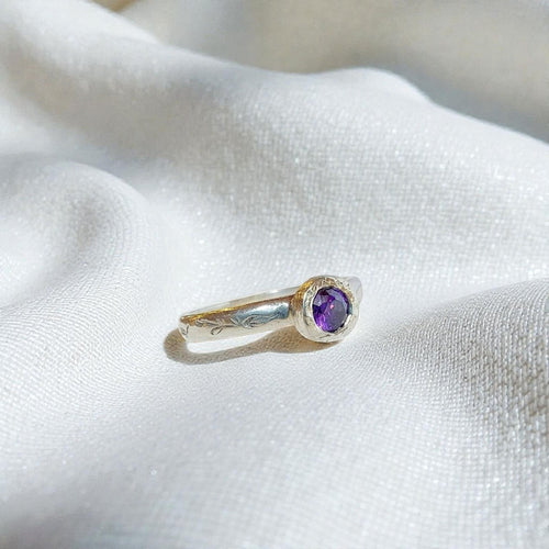 Anillo Leaf con amatista