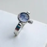 Anillo Iolita y moissanita- plataia