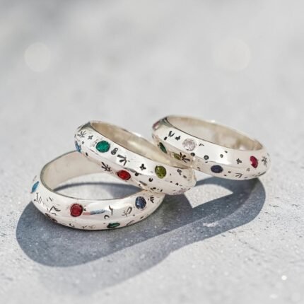 Anillos de plata con 12 piedras preciosas y destellos cincelados - hecho a mano- plataia