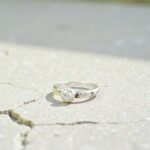 Anillo leaf con moissanita - Plata 950