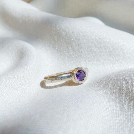 Anillo Leaf con amatista