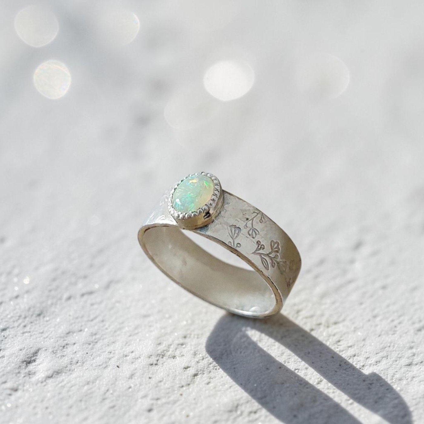 Anillo Ori con ópalo, plata 950