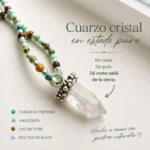 Colgante de cuarzo cristal en estado natural sin tallar ni pulir, con turquesa tibetana, amazonita, ojo de tigre y bolitas de plata.