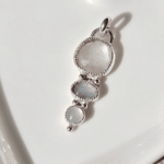 Colgante con piedra luna, turmalina y agua marina